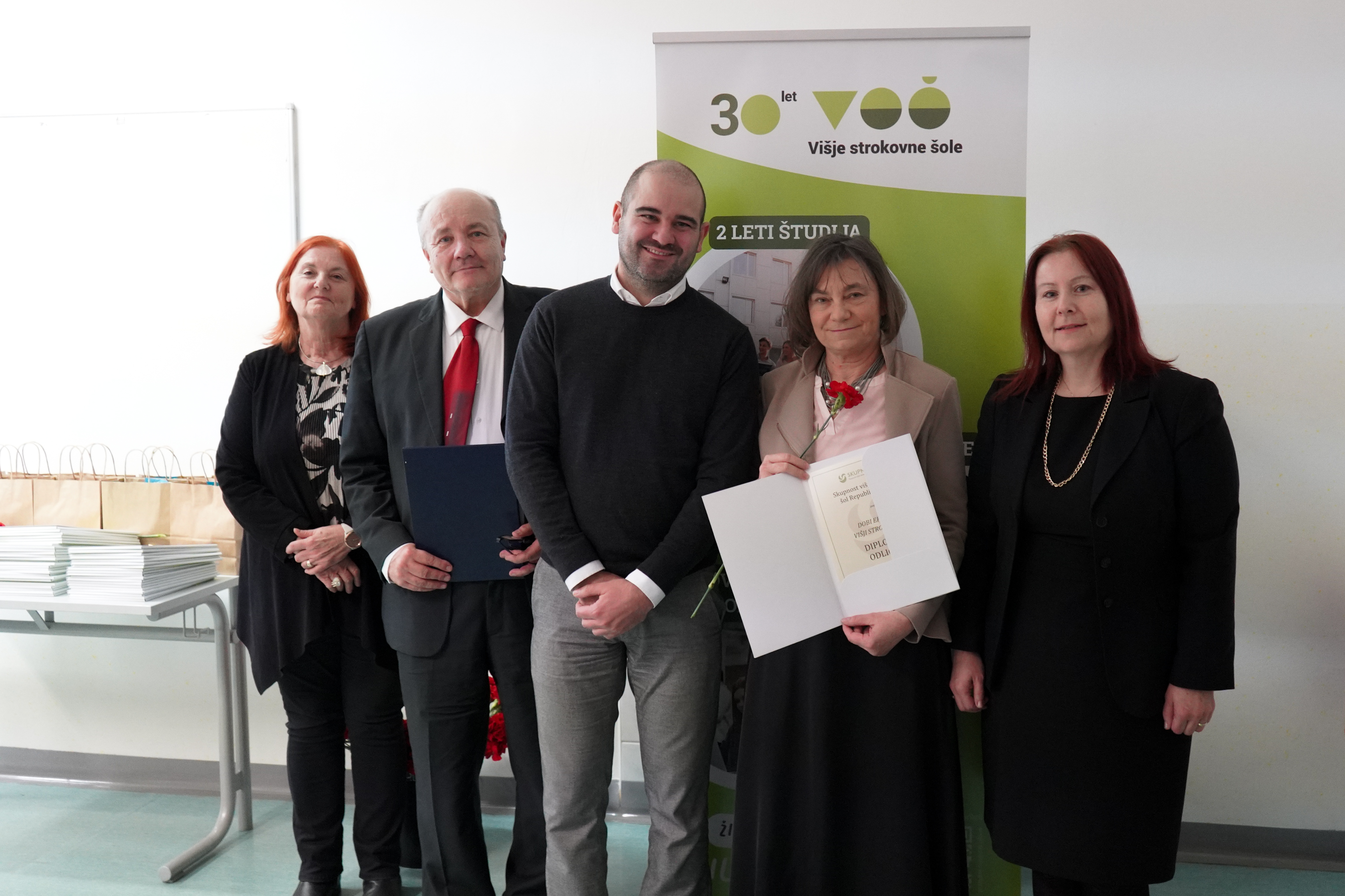 Višja strokovna šola DOBA prejemnica najvišjega stanovskega priznanja za odličnost