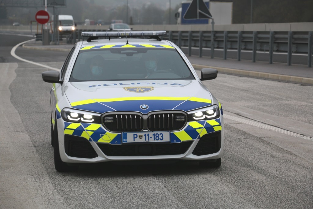 Policisti dvakrat ustavili voznika začetnika, v drugo je ostal brez &#8220;vozniške&#8221;