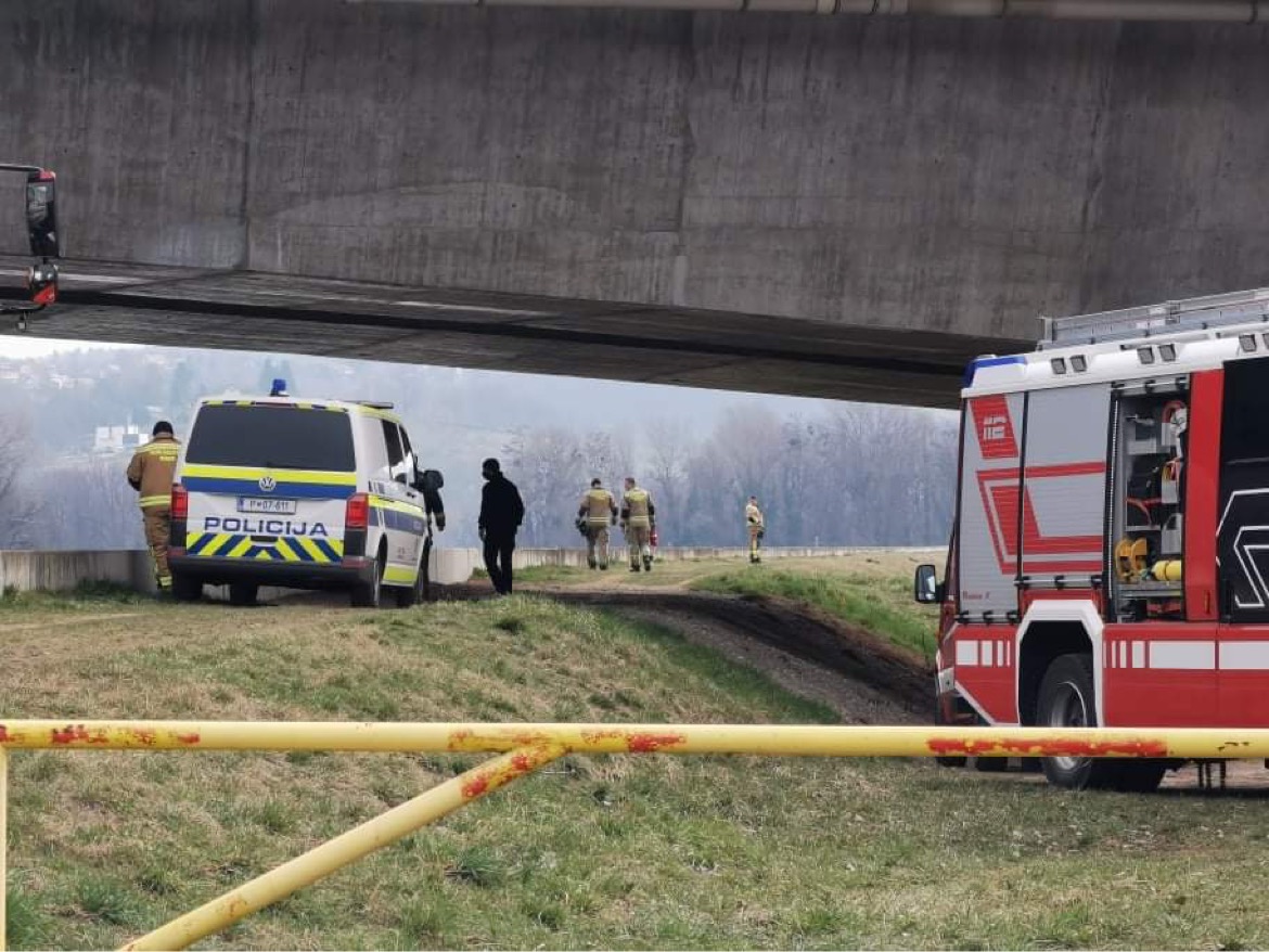 FOTO: V kanalu reke Drave poteka iskalna akcija, kanal preiskan do Zlatoličja