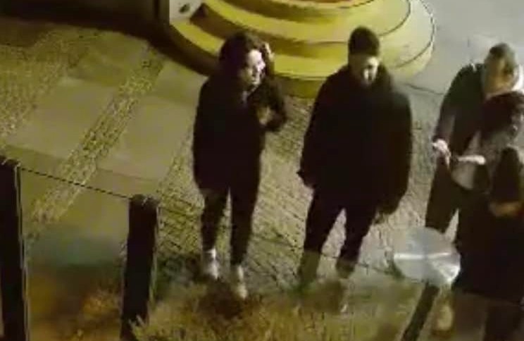 Prepoznate tatove avtomata z žogicami za otroke?