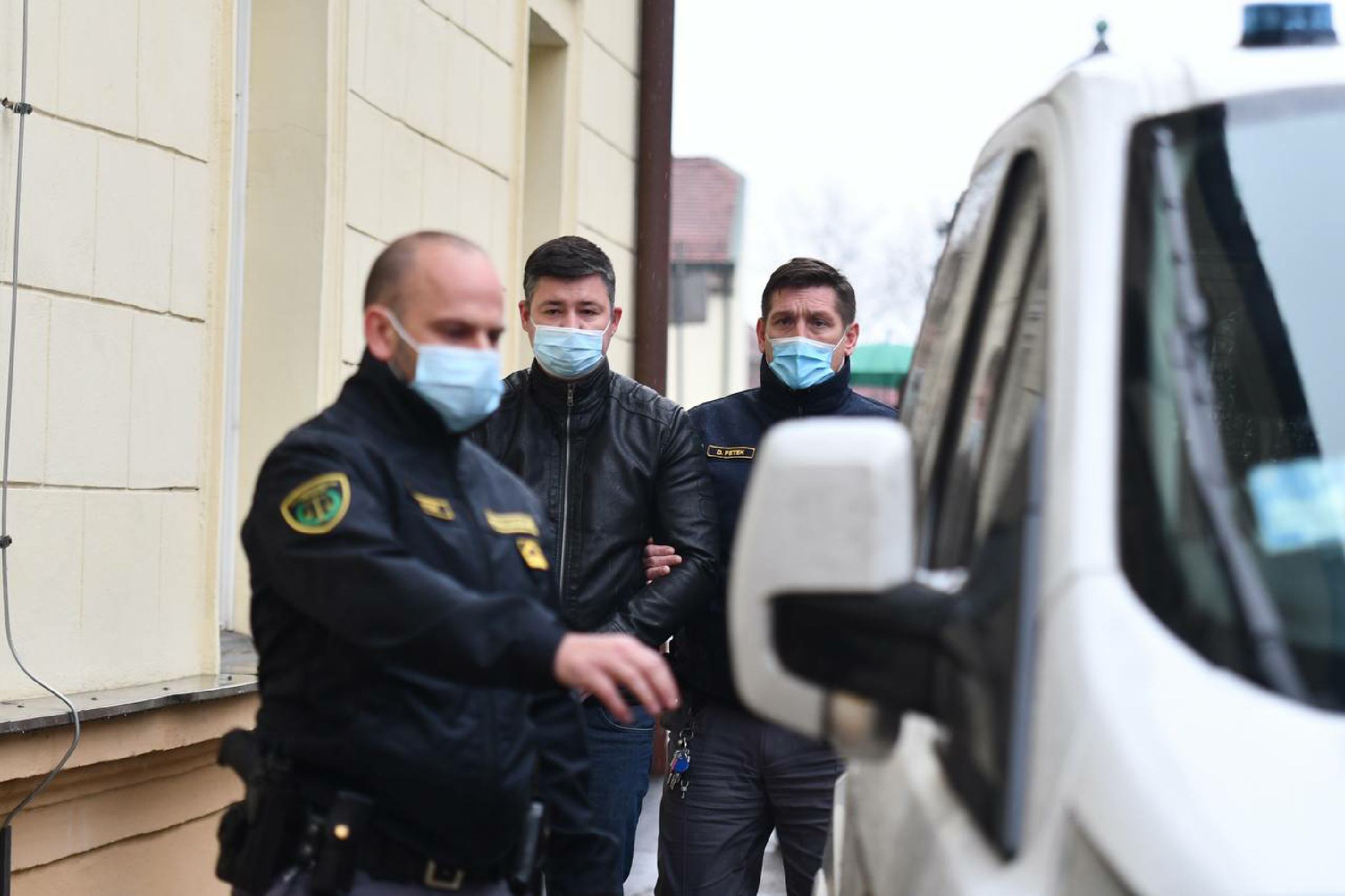 Zgodovinska sodba: Trojnega morilca iz Gerečje vasi prvič v Sloveniji obsodili na dosmrtni zapor