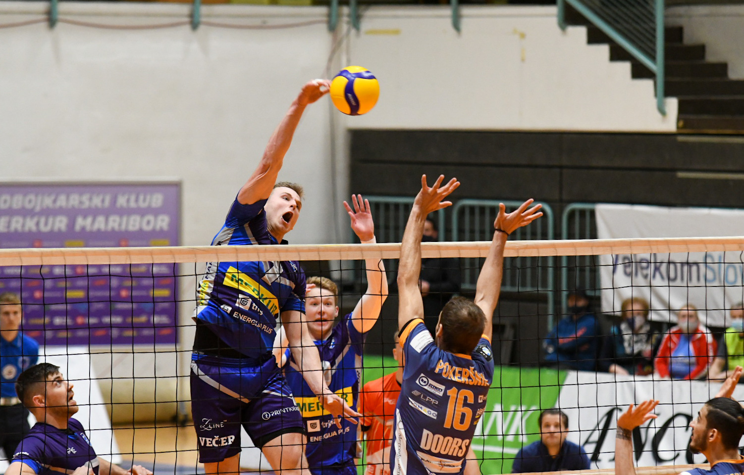 FOTO: Mariborčani izgubili prvo tekmo finala z ACH Volley