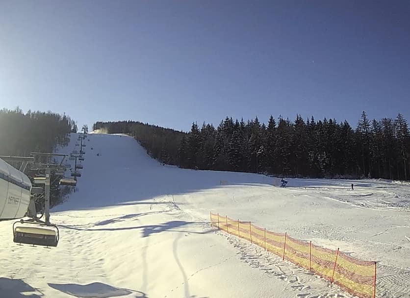 Kmalu po otvoritvi smučarske sezone na Pohorju že nastopile težave