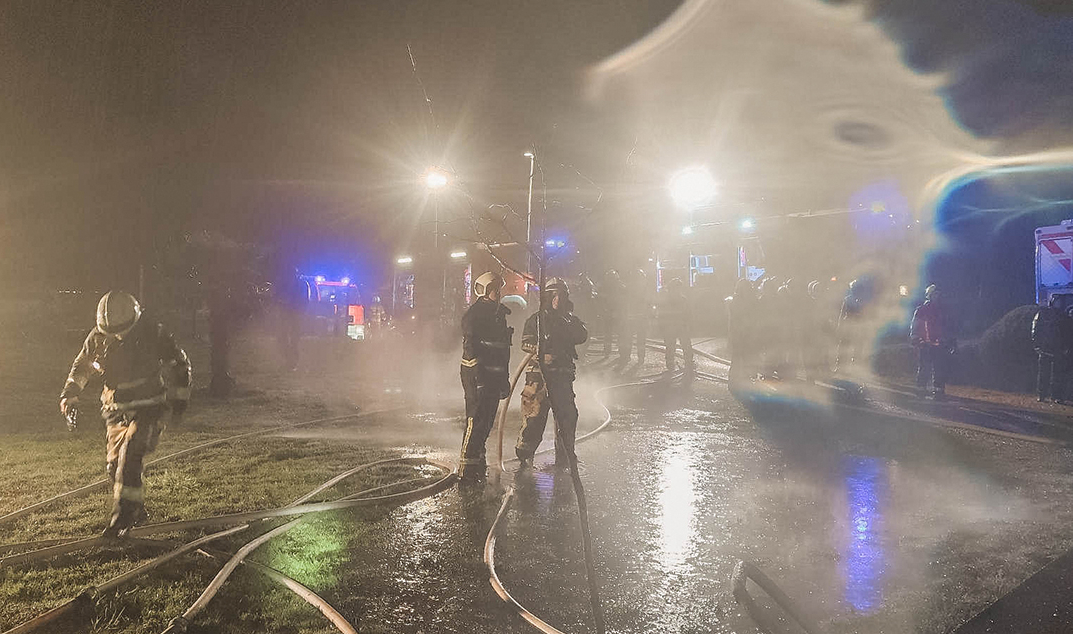 FOTO: Ponoči zagorela stanovanjska hiša v Framu