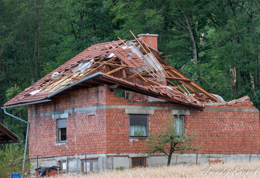 Slovenski karitas zbira pomoč za prizadete v neurjih