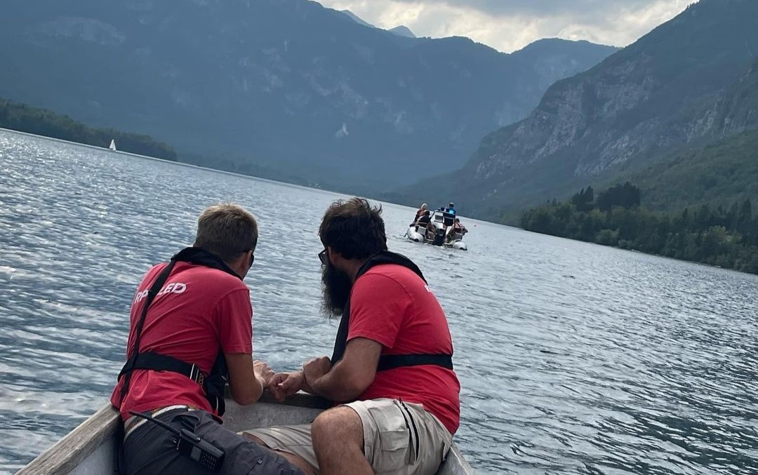 V Bohinjskem jezeru se je utopila oseba, oživljanje ni bilo uspešno