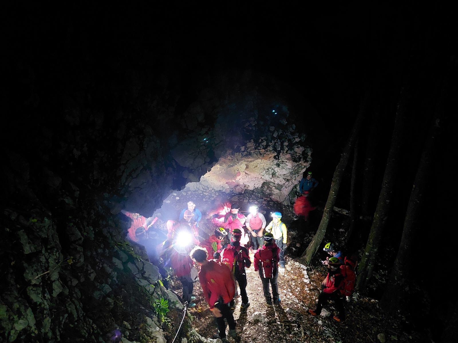 FOTO: Planinko reševali celo noč