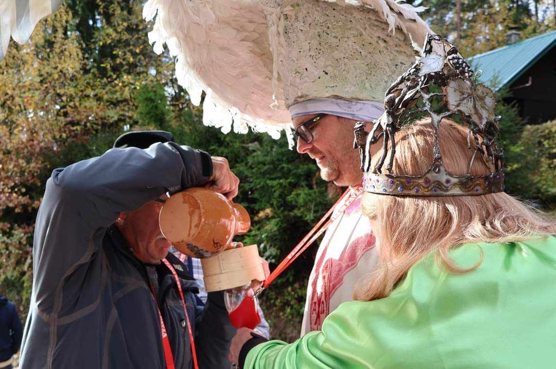 Selničani ohranjajo tradicijo z Martinovim pohodom na Vinski vrh