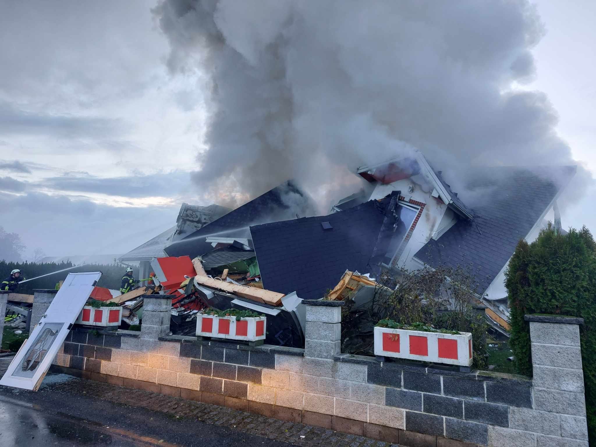 FOTO: Zaradi eksplozije porušena stanovanjska hiša