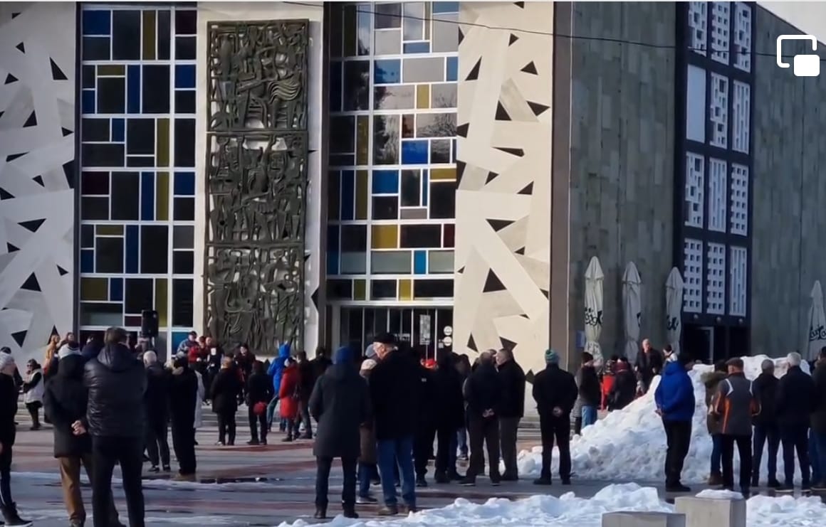 Velenjčani zopet na ulicah: Ogrevanje ni nobeno razkošje