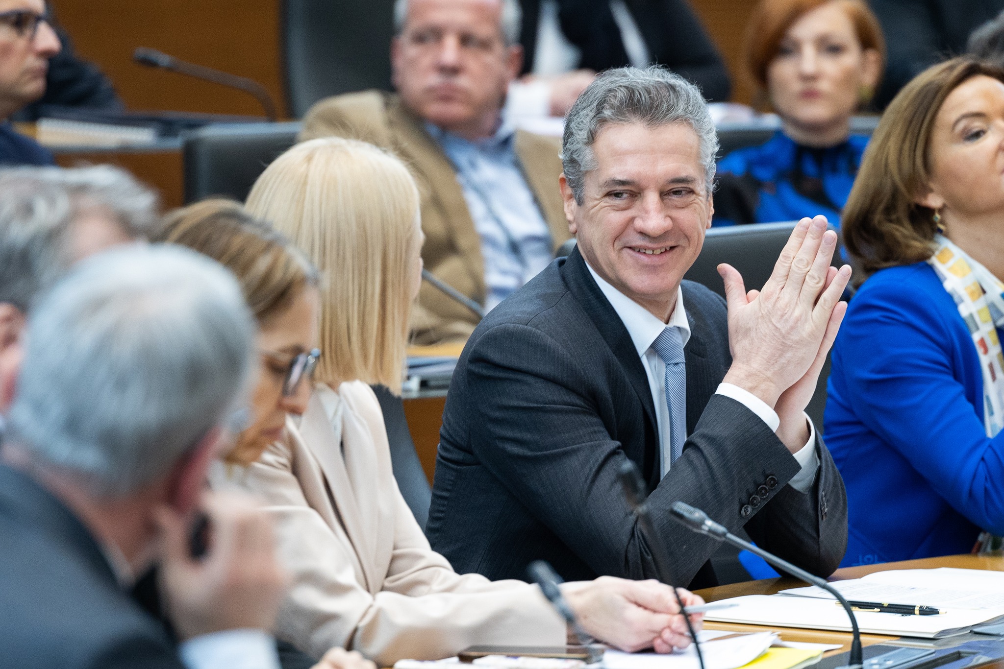 Dobre novice za vlado: Povečanje podpore kljub splošnemu nezadovoljstvu