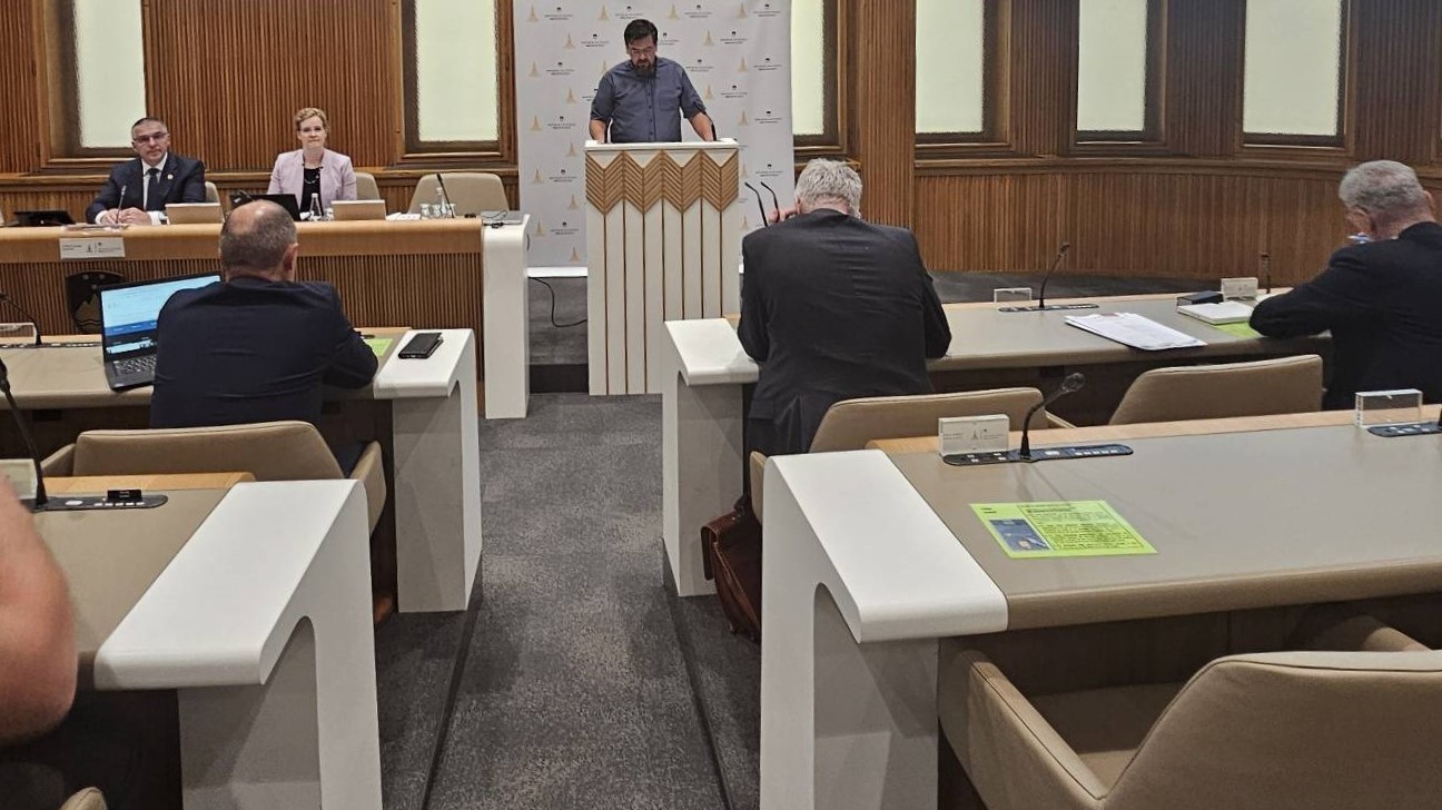 Državni svet soglasno izglasoval veto na novelo zakona o organiziranosti in delu v policiji