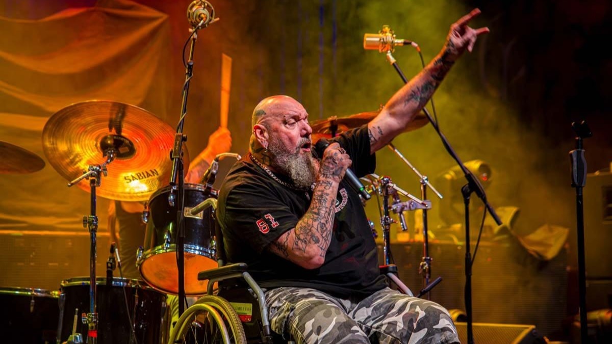 V starosti 66 let se je poslovil prvi pevec skupine Iron Maiden Paul Di'Anno