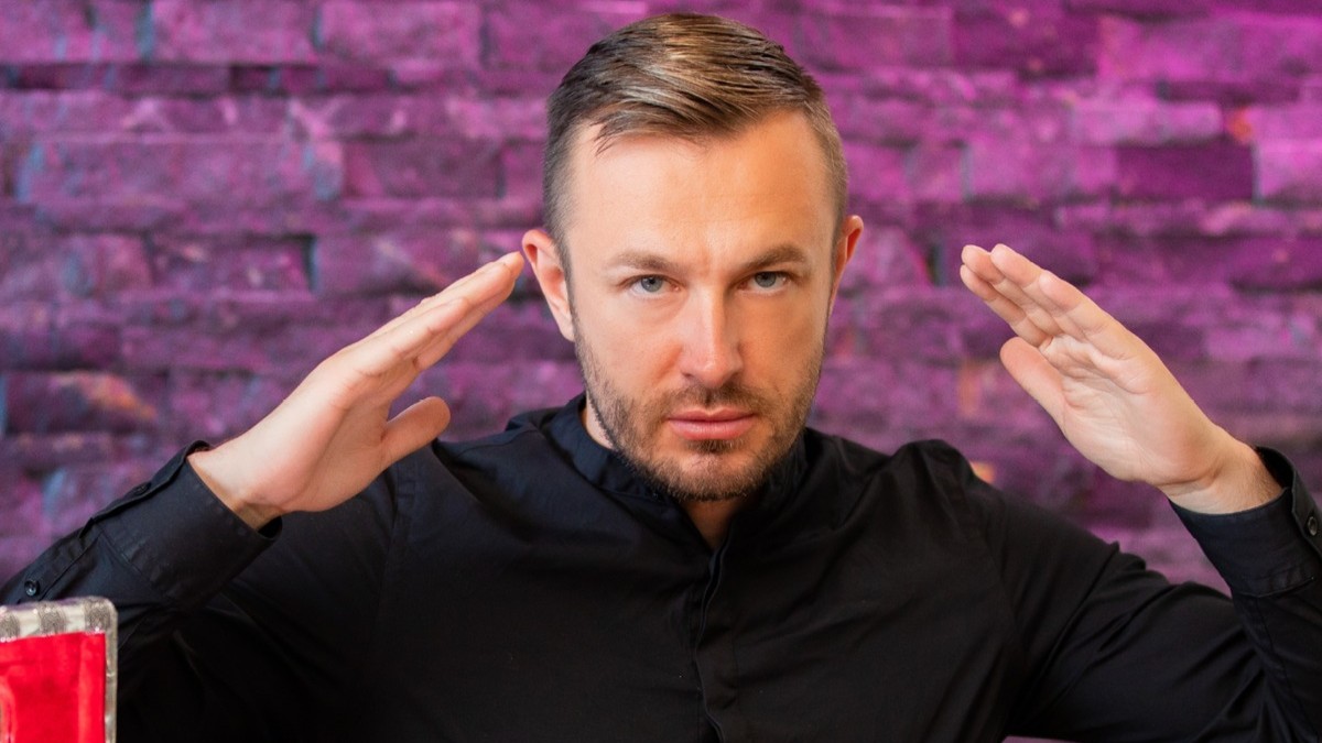 Vedeževalec Blaž zapušča Slovenijo: "Prav je, da slišite od mene, da oddaje ne bo več"