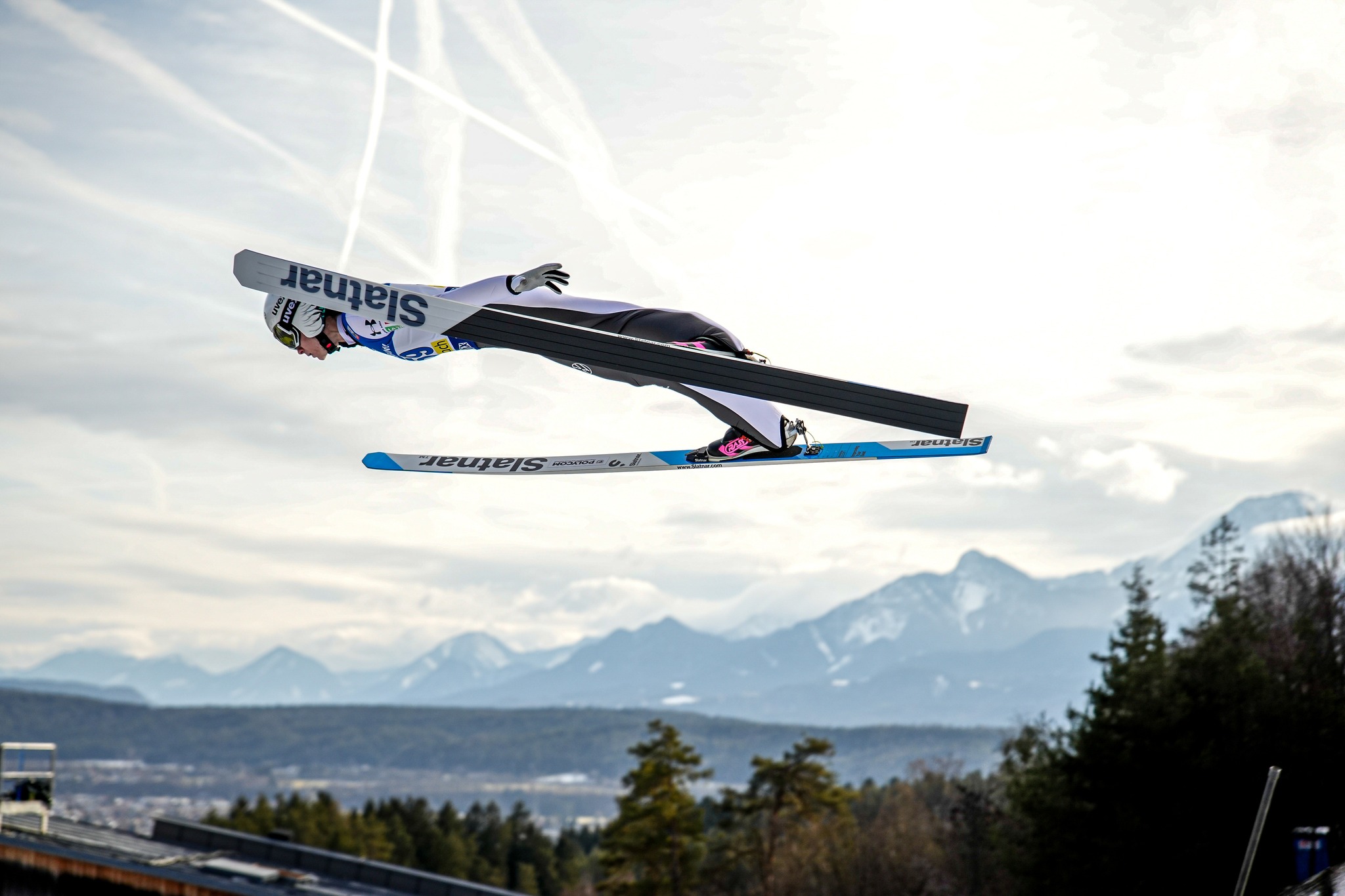 Nika Prevc popolnoma pometla s konkurenco in utrdila status kraljice zime