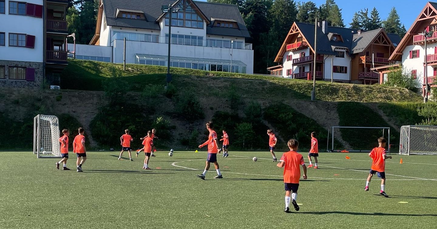 Maribor, pripravljalna baza športnikov: Tu se s tekom po snegu trenira tudi karakter