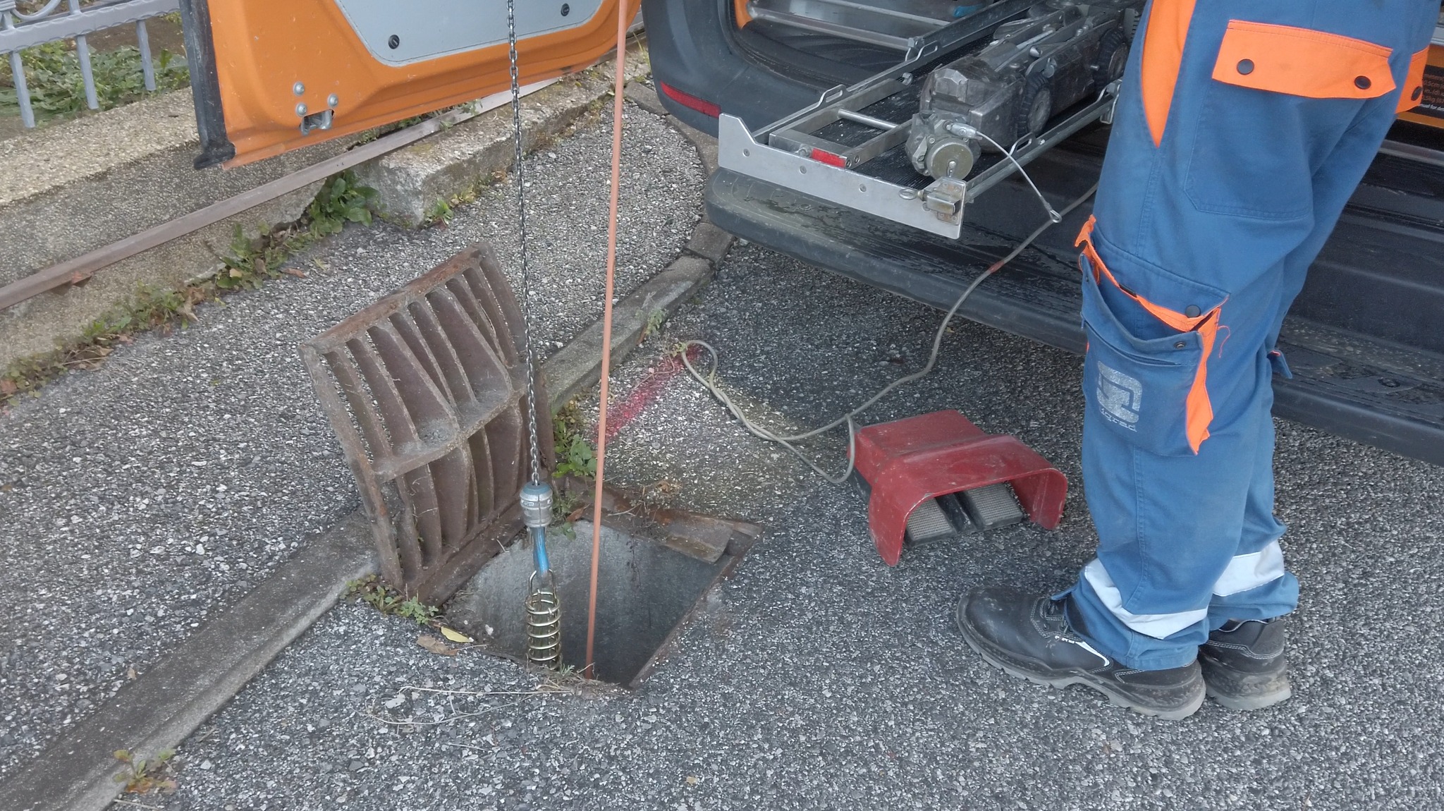 Ne boste verjeli, kaj vse Mariborčani mečejo v kanalizacijo (FOTO)