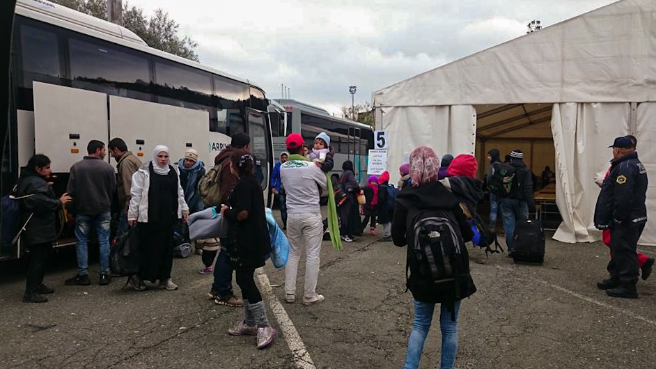 Proti azilnemu domu v Središču ob Dravi: Zbrali že 2000 podpisov, rok podaljšali