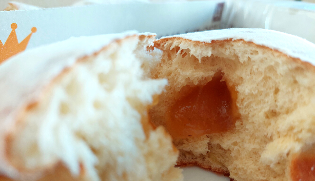 To je največja napaka, ki jo lahko naredite, ko jeste krofe (in zakaj ste po njih še bolj lačni)