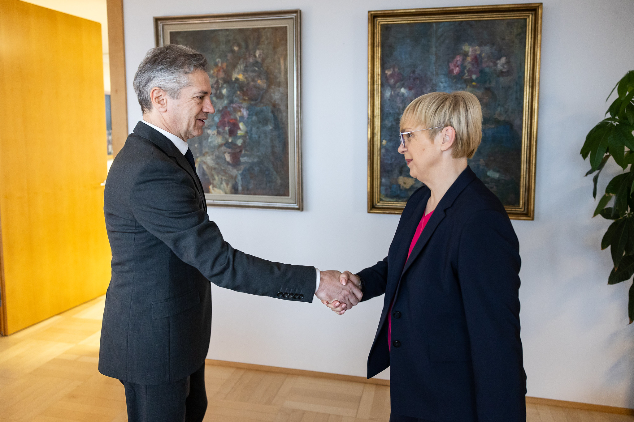 Predsednica Pirc Musar in premier Golob odslej enaka