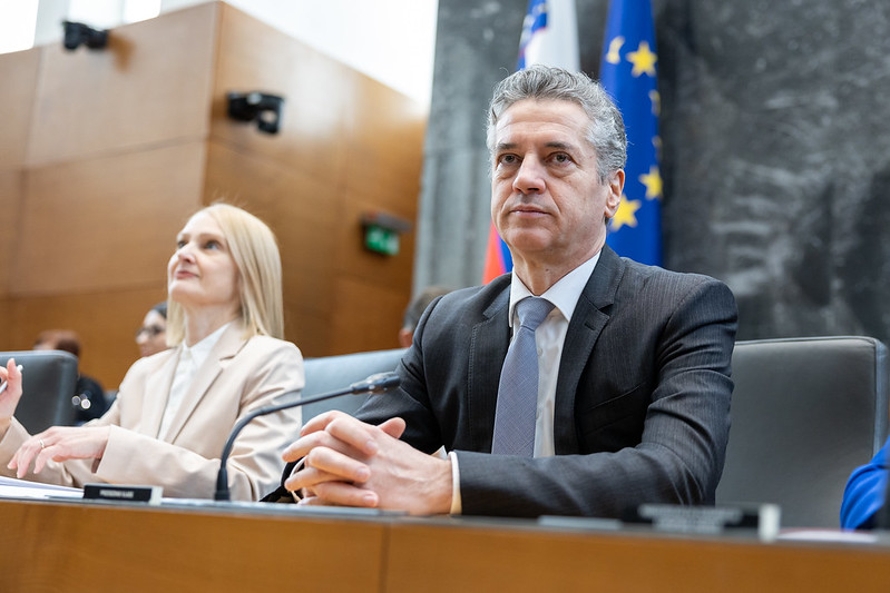 Po Švarc Pipanovi pravosodno ministrstvo prevzema Golob