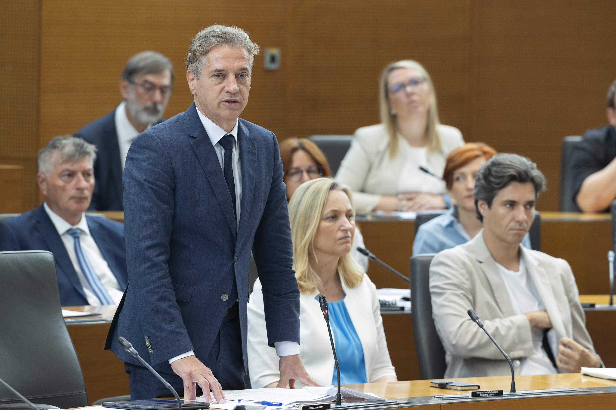 KPK odločila: Golob z dvema sporočiloma v zadevi Bobnar kršil integriteto