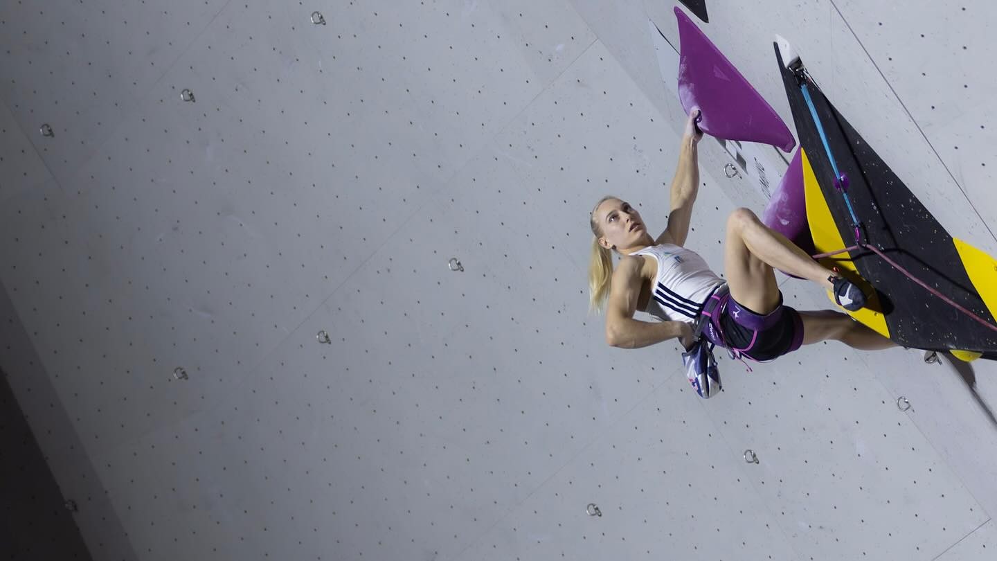 Slovenija na vrhu sveta: Janja Garnbret kraljuje v Seulu