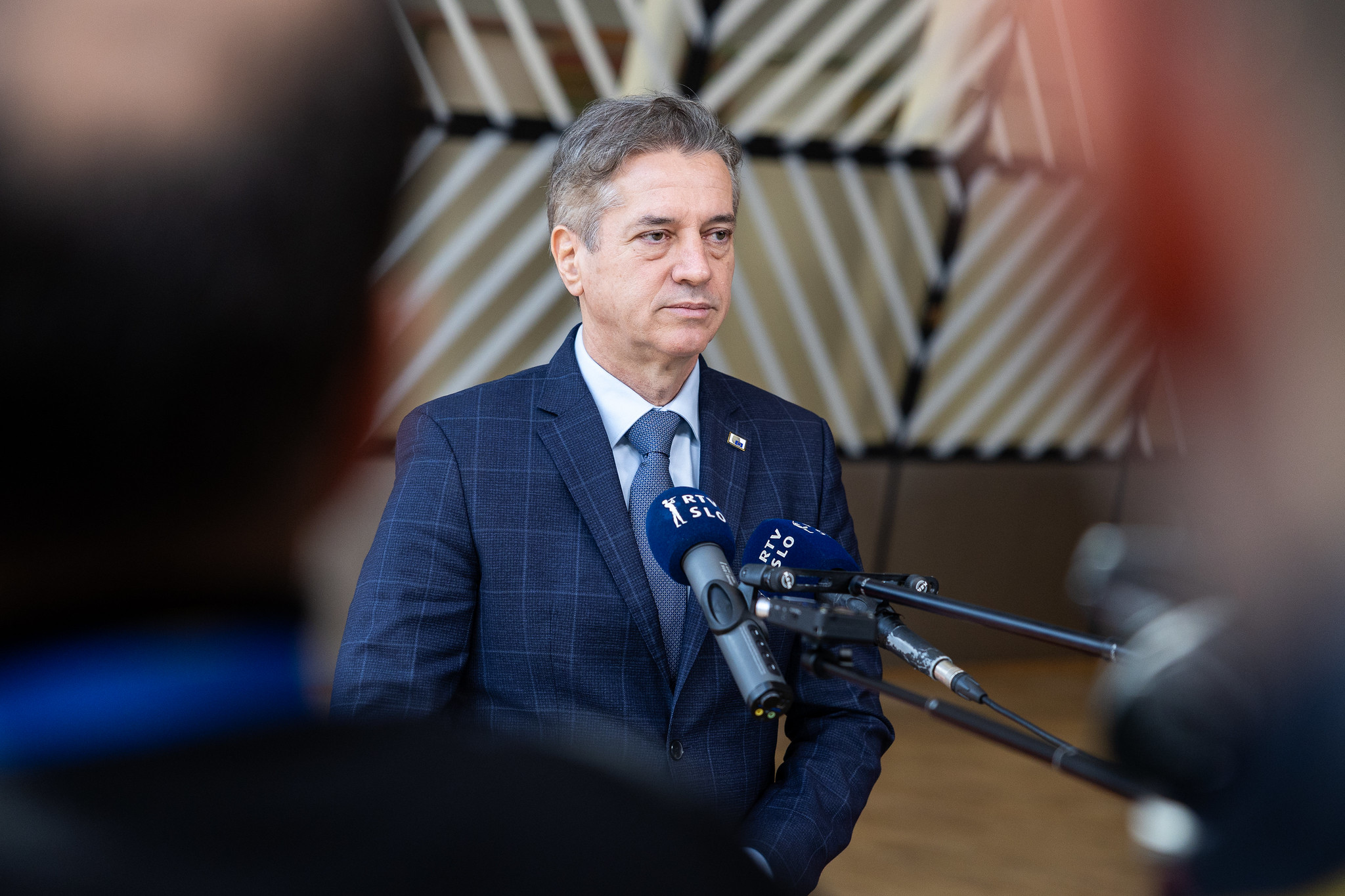 Golob želi, da bi pogajanja med Rusijo in Ukrajino potekala pri nas: "Slovenija bi bila počaščena"