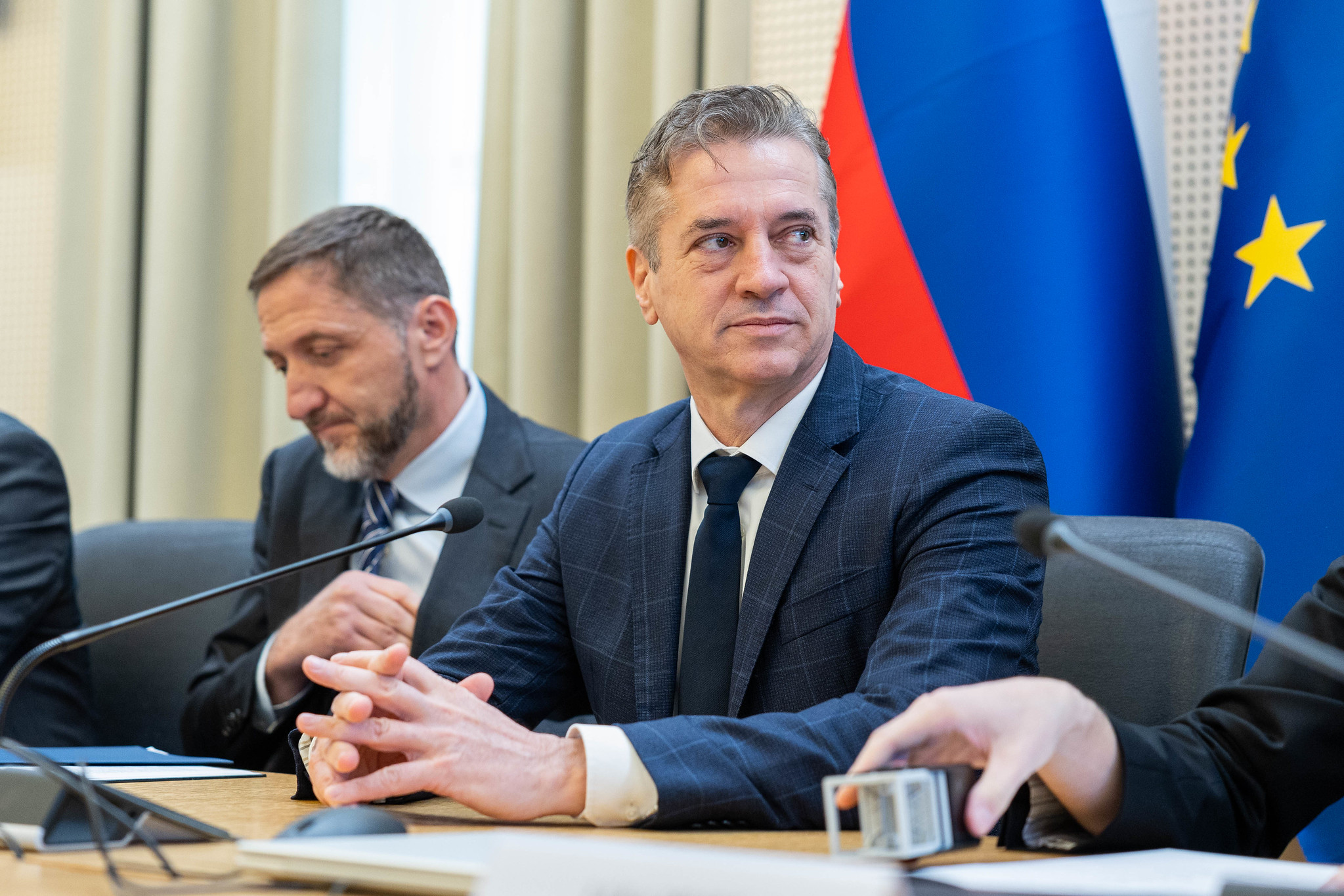 Vlada pred novim ukrepom proti Izraelu zaradi Gaze?
