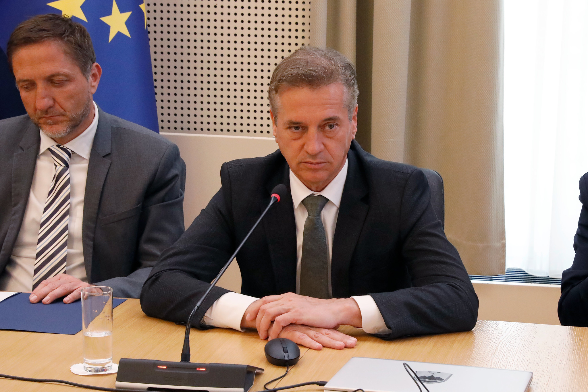 Kje bo Slovenija vzela denar za obrambo?