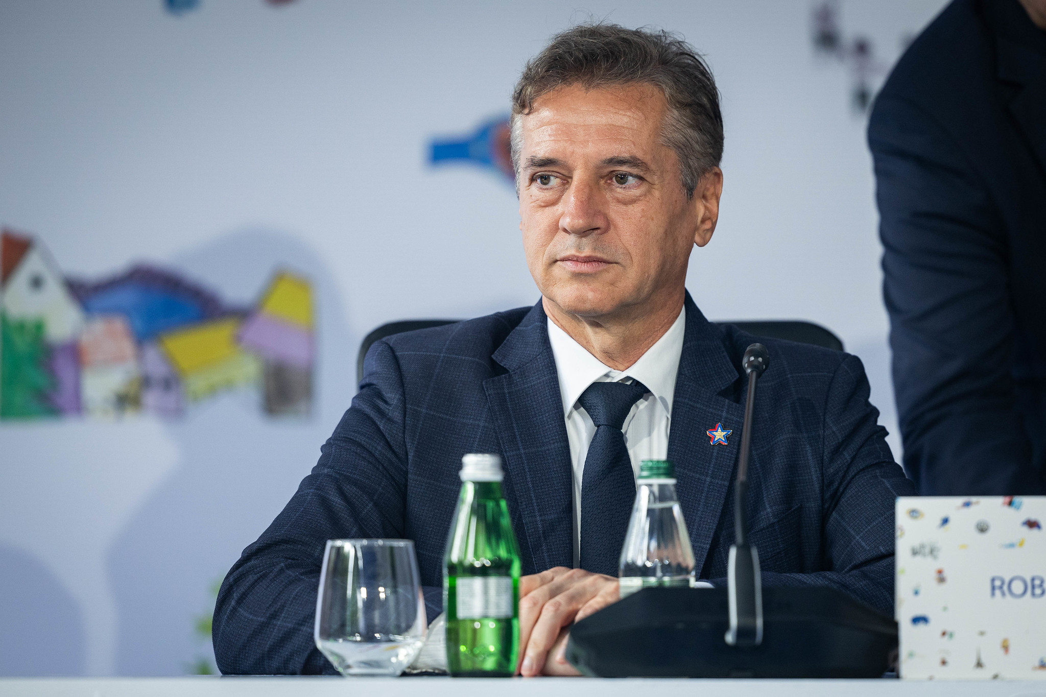 Golob o zvišanju obrambnih izdatkov: Mi ne nastopamo, mi imamo odgovornost do državljank in državljanov