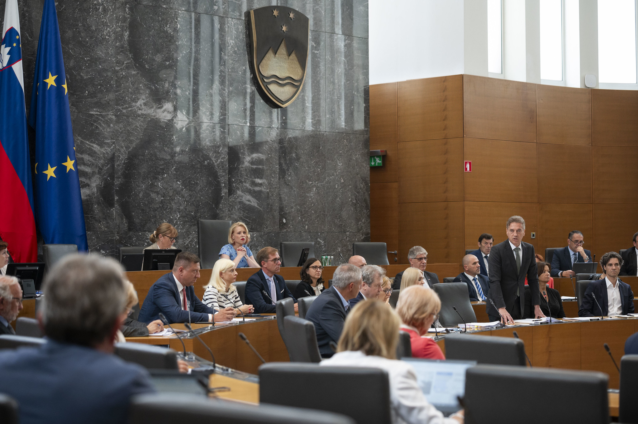 Presenetljiv preobrat v najnovejši anketi Mediane: Ena stranka močno napredovala