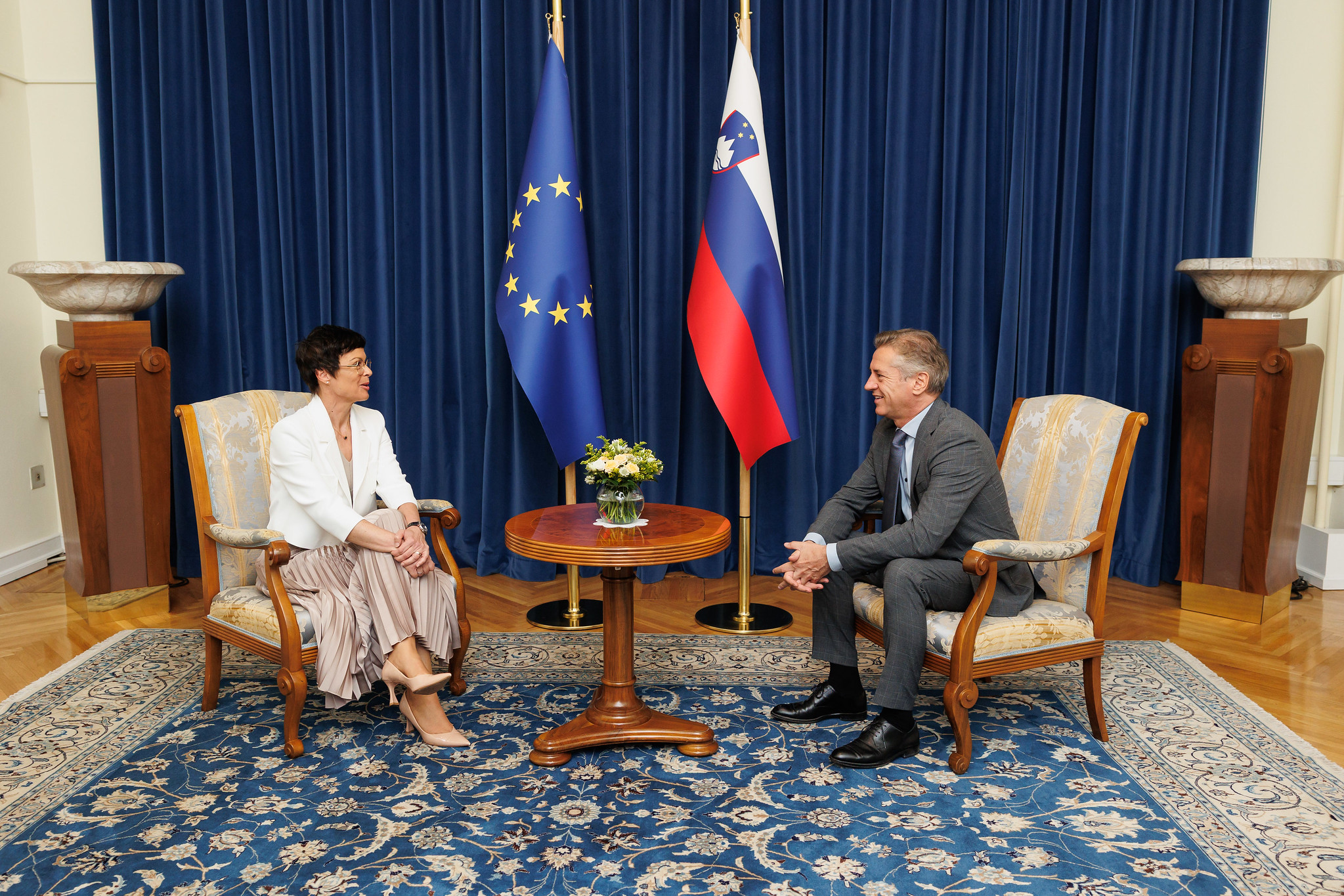 O čem sta danes govorila premier Golob in evropska komisarka Kos?