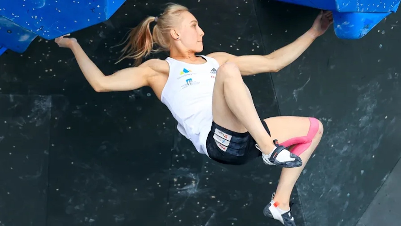 Janja Garnbret na Kitajskem ponovno pobira medalje