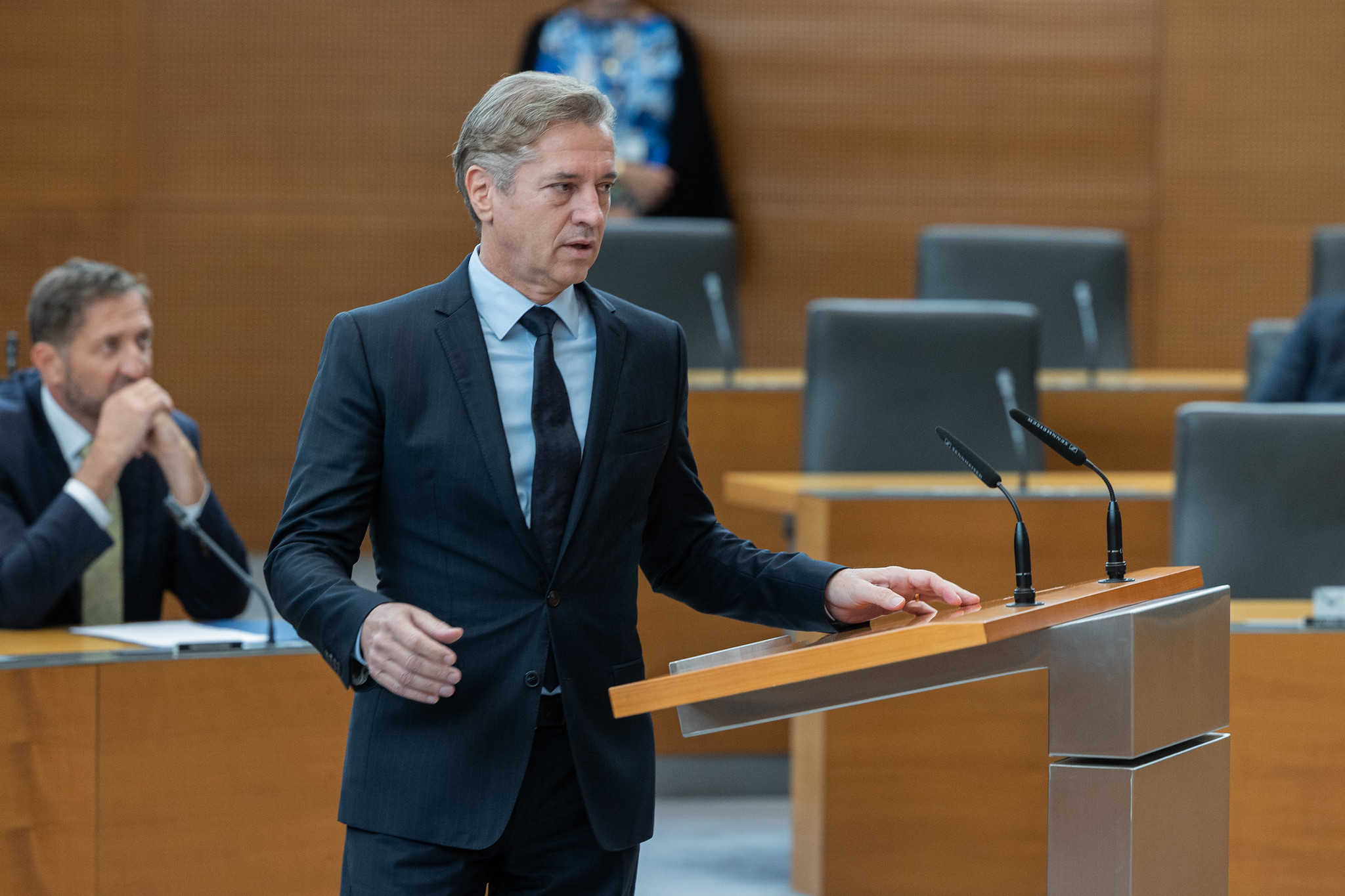 Golobu se zagotovo smeji, v zadnji anketi Svoboda 'ukradla zmago' SDS