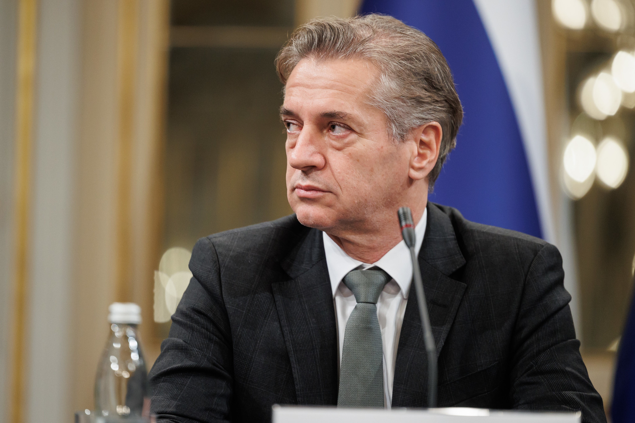 Po referendumu nov udarec za Goloba: Podpora vladi občutno nižja