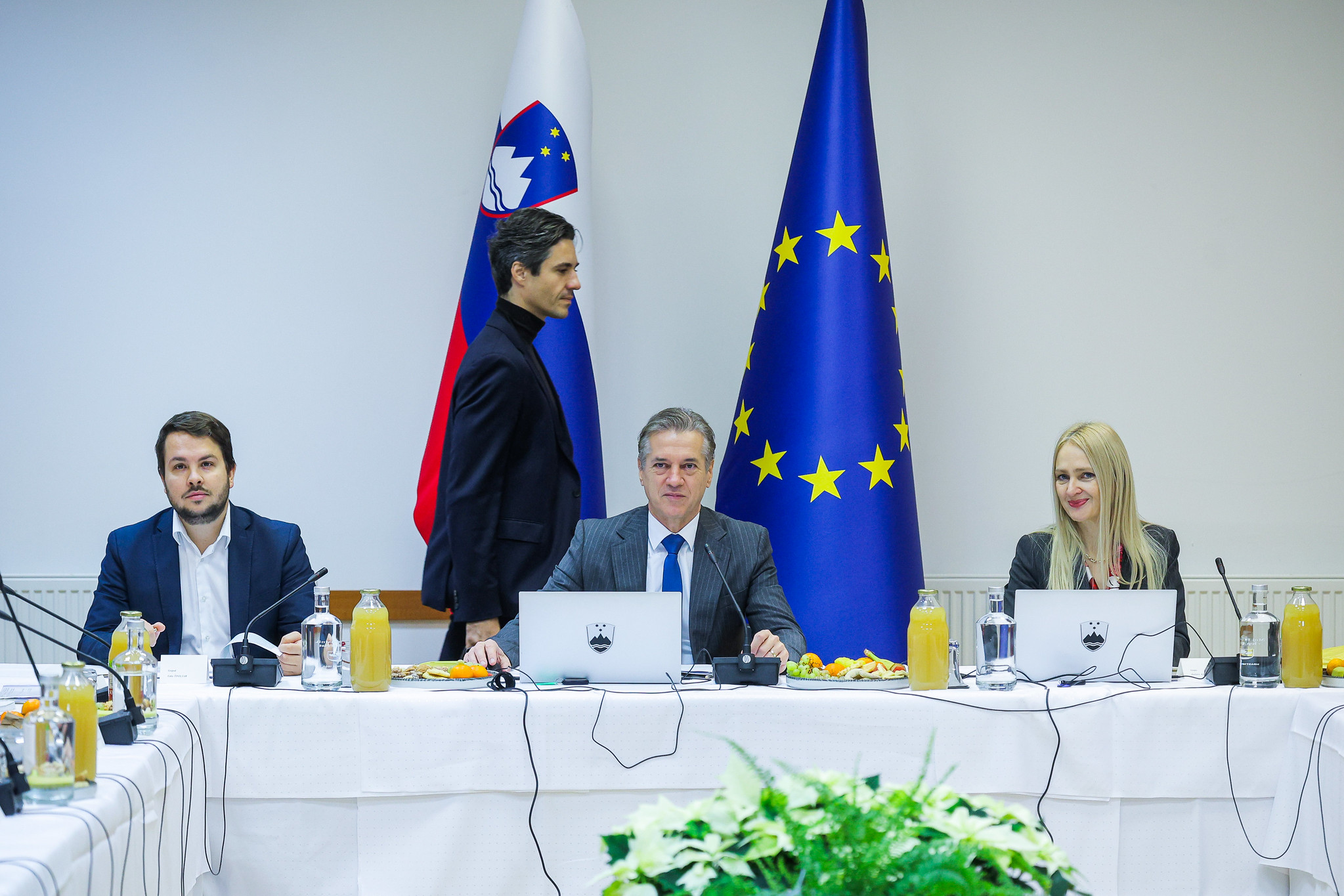 Potrjen predlog na vladi: Delavci bodo lahko deležni večjega dela dobička