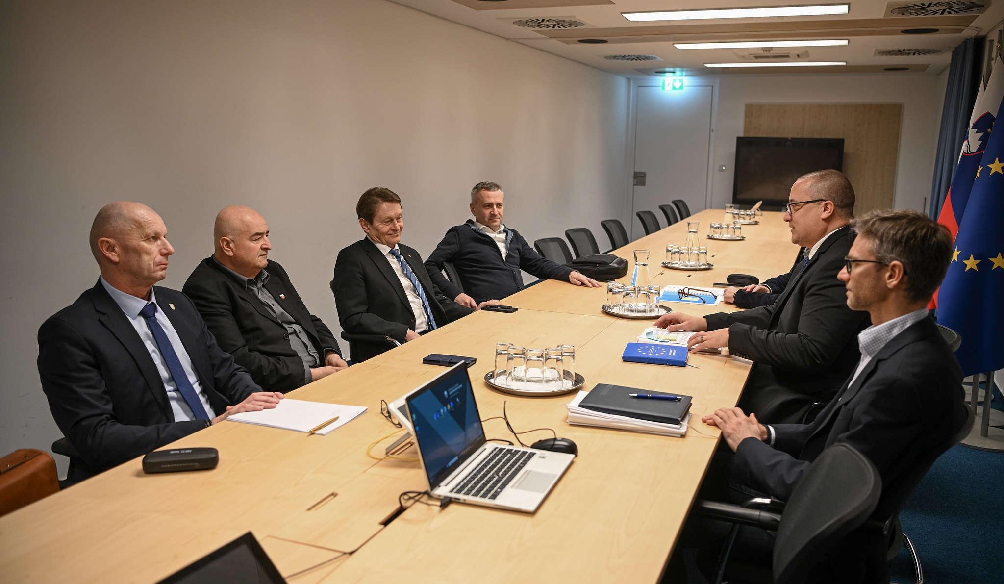 Vlada gre v legalizacijo romskih naselij: Znano je, katera lokacija bo prva