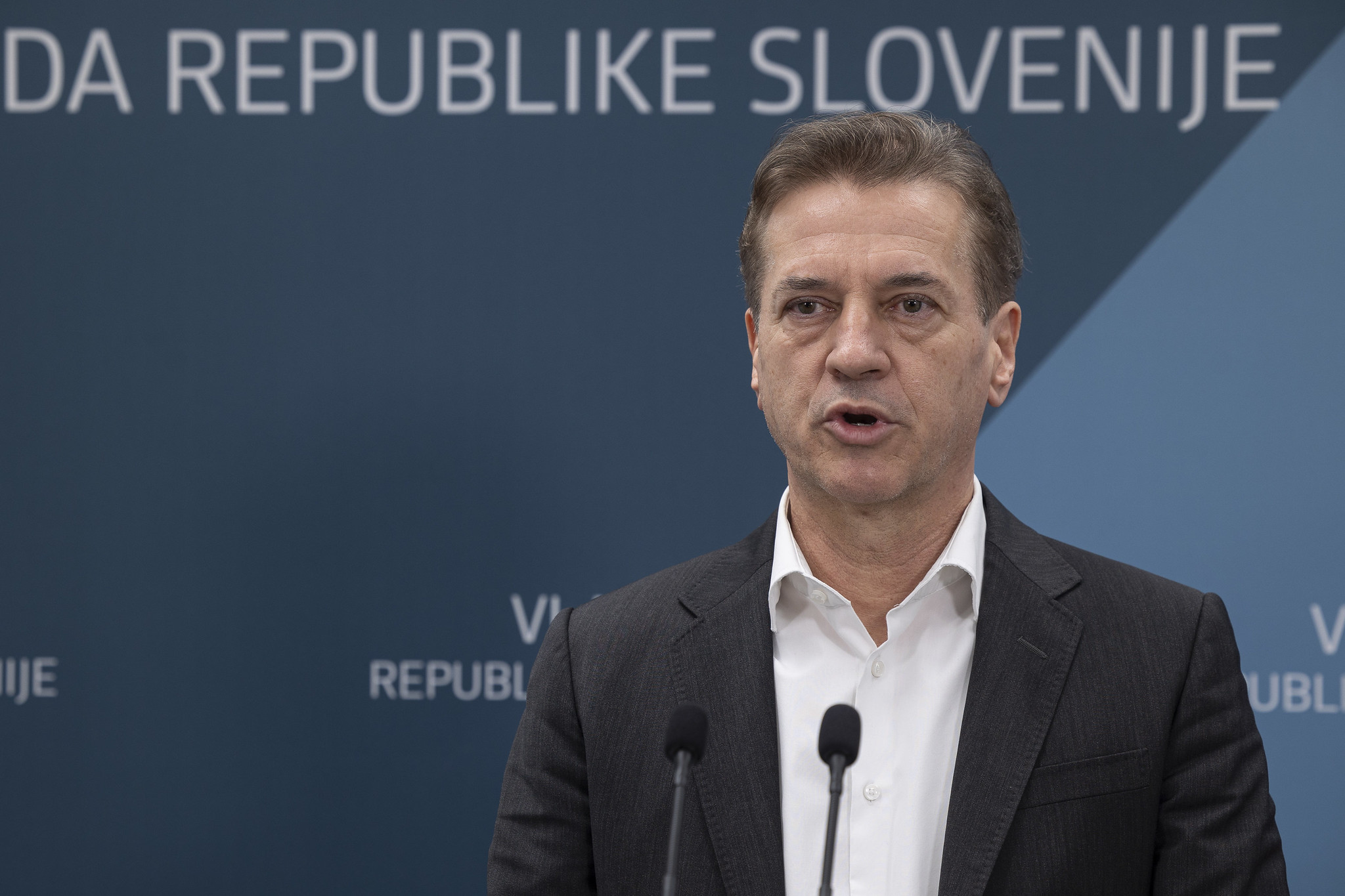 Golob se poslavlja z jasnim sporočilom Janši: Bova ponovila vajo in verjamem, da ne zadnjič
