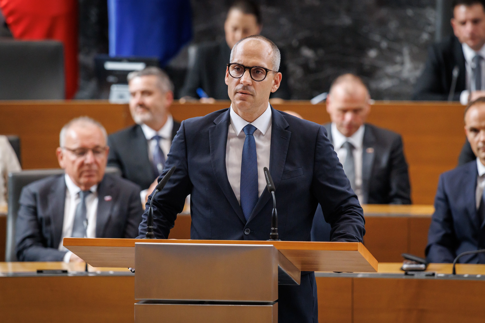 Minister Ostrc: 200-milijonski primanjkljaj in rdeče številke v bolnišnicah