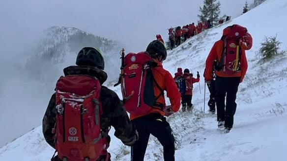 Gorski reševalci nadaljujejo iskanje dveh pogrešanih planincev, šlo naj bi za brata iz Splita