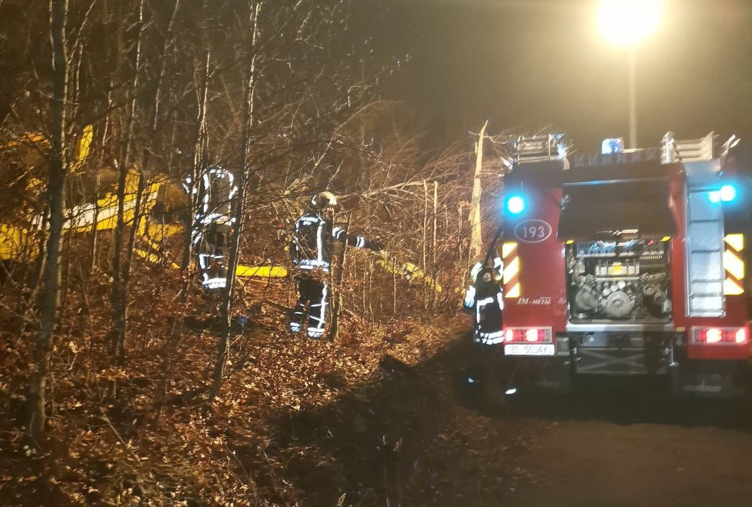 FOTO: Na Hrvaškem iz radarja izginilo in nato strmoglavilo letalo Airtractor