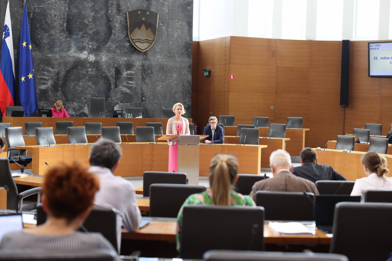 Poslanci nasprotovali novemu posvetovalnemu referendumu