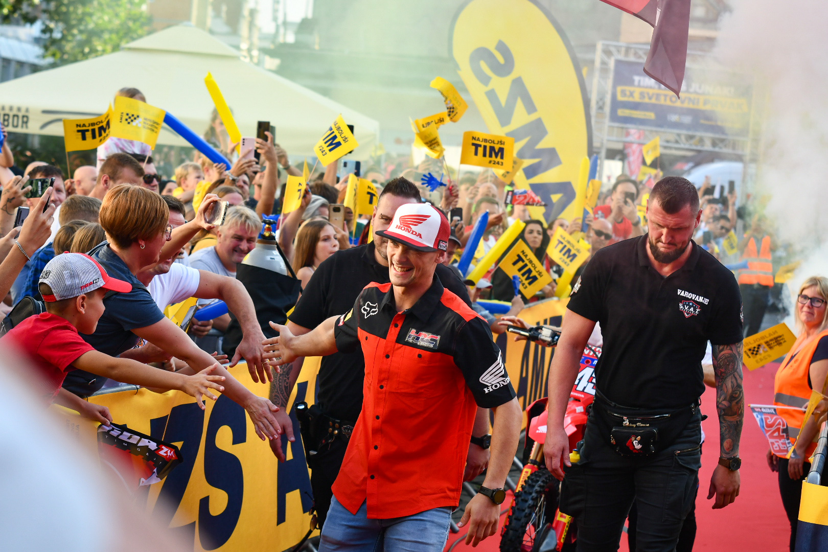 FOTO: Množica v Mariboru sprejela svetovnega prvaka Tima Gajserja