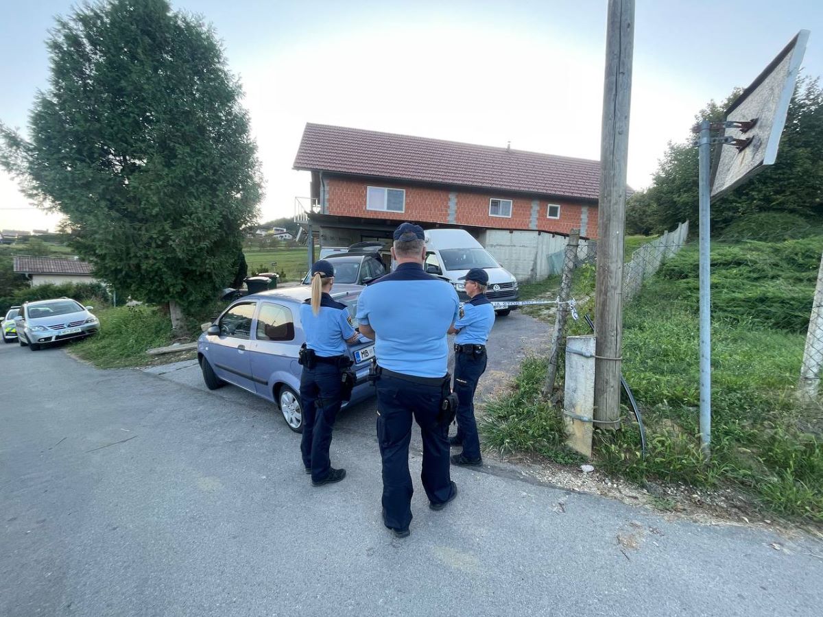 FOTO in VIDEO: Neuradno: policija storilca umora v Dupleku še vedno išče