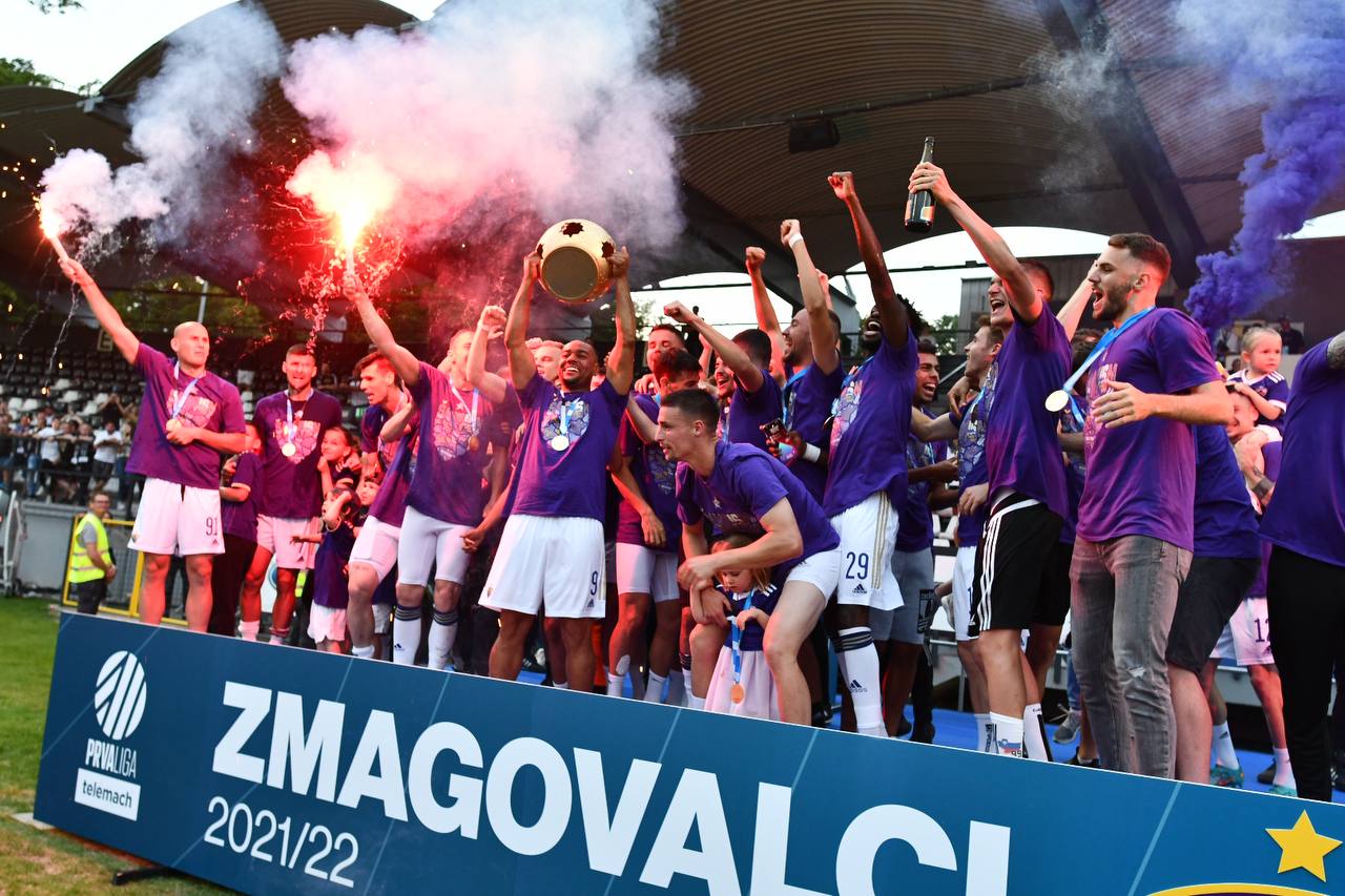 FOTO in VIDEO: Tako so Mariborčani dvignili pokal za svojo 16. zvezdico