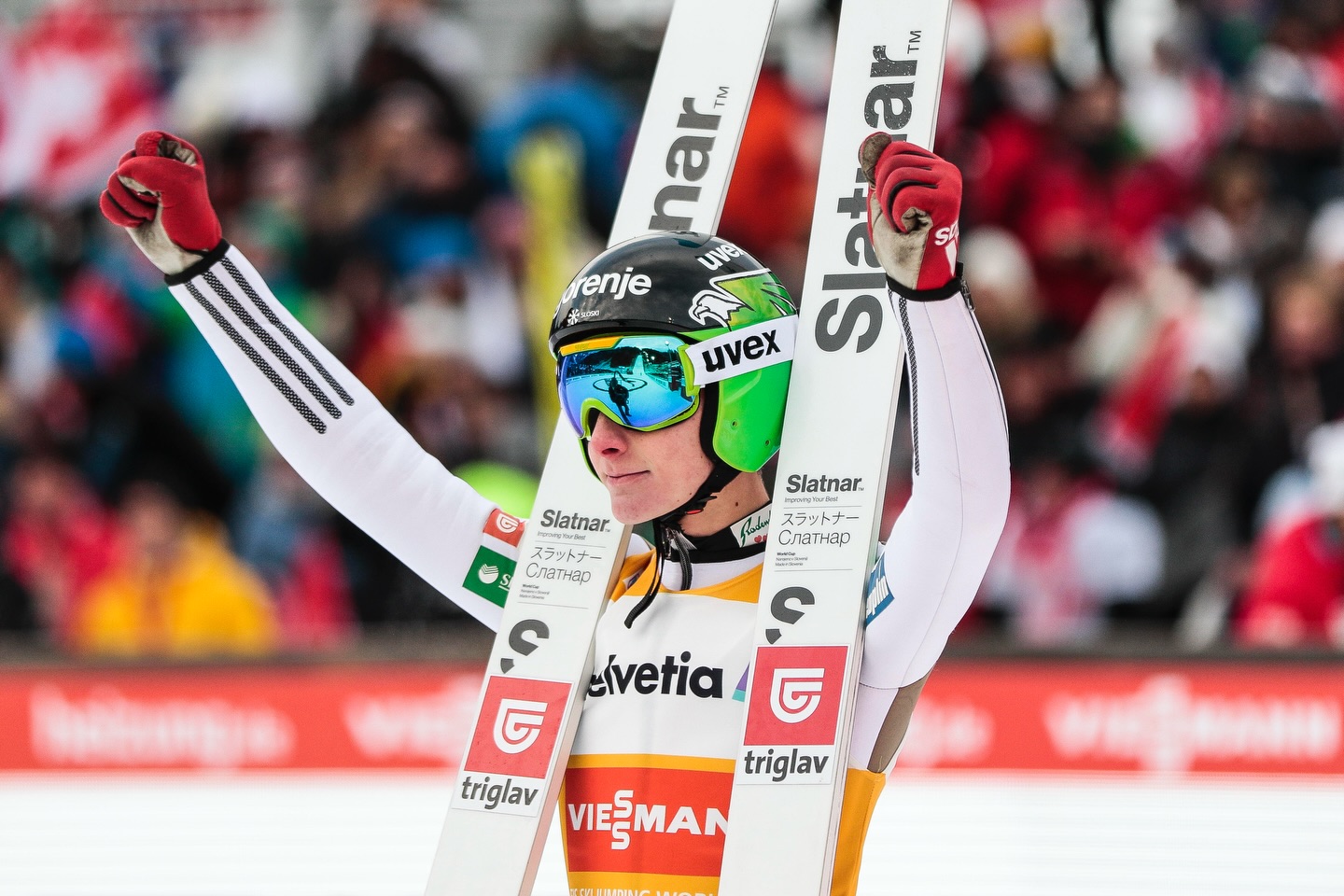 Odlični obeti za olimpijske igre: Domen Prevc z neverjetnim skokom prepričljivo do nove zmage