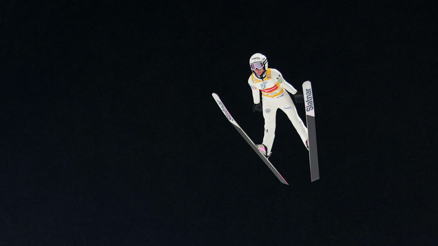 Nika Prevc znova na stopničkah, tokrat jo je prehitela le Avstrijka