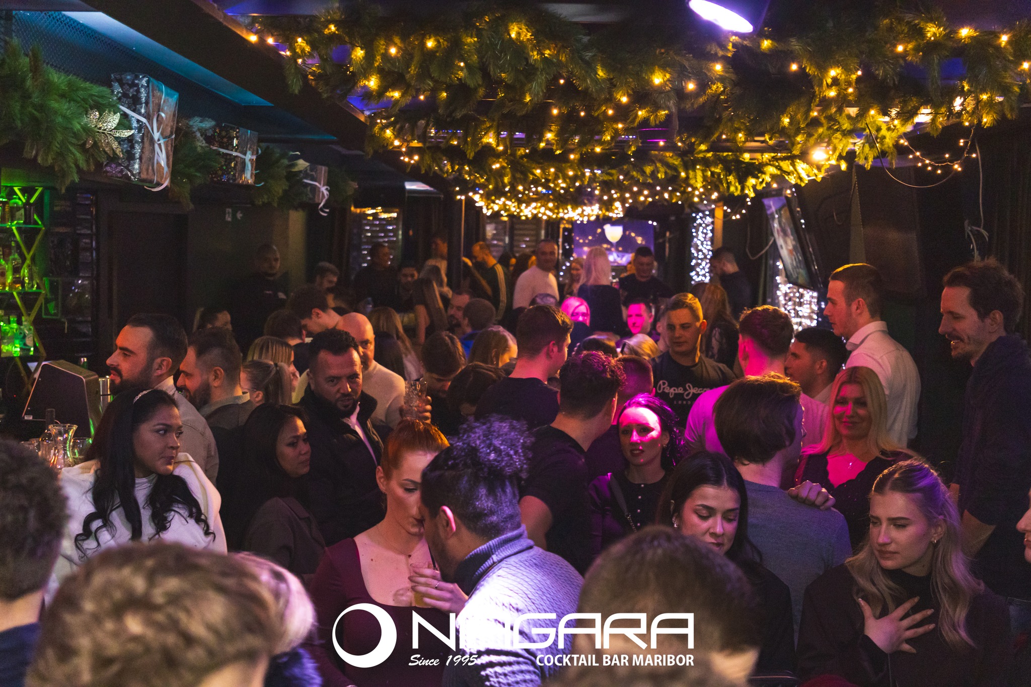 Dan žena bo letos trajal kar tri dni: Razkrivamo, kje vas ta vikend čakajo darila, koktajli in nepozabna zabava