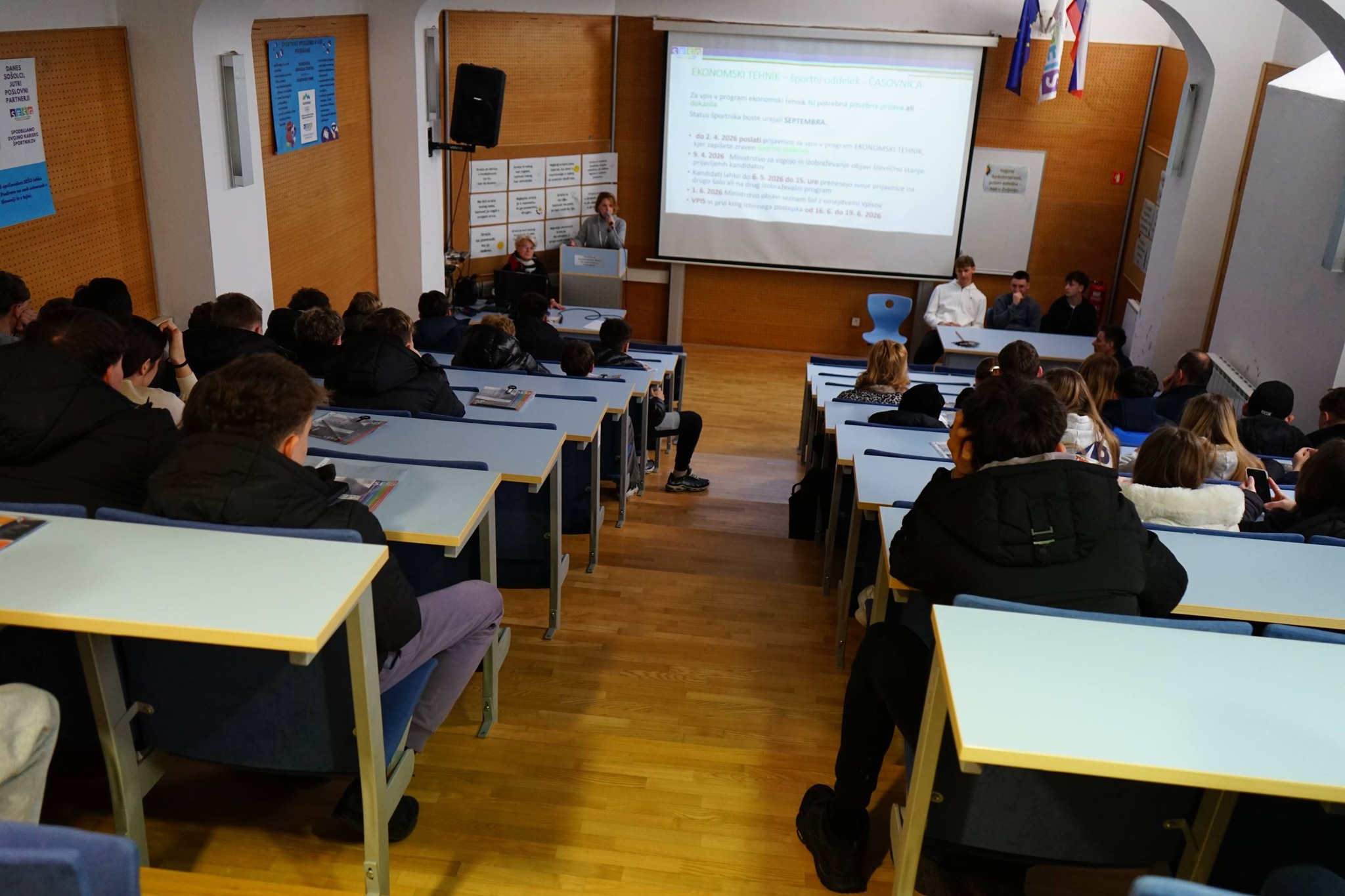 Informativni dnevi v Mariboru: Devetošolci in maturanti iščejo svojo prihodnost